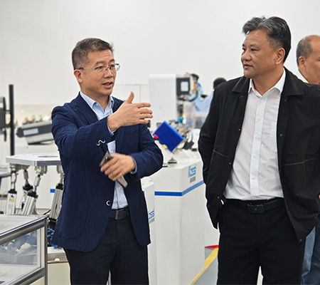 家鄉(xiāng)領(lǐng)導關(guān)懷，大埔縣領(lǐng)導視察科伺